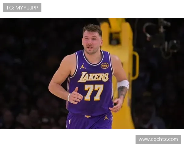 雷迪克盛赞东契奇绝杀 詹姆斯飞身救球令人震撼